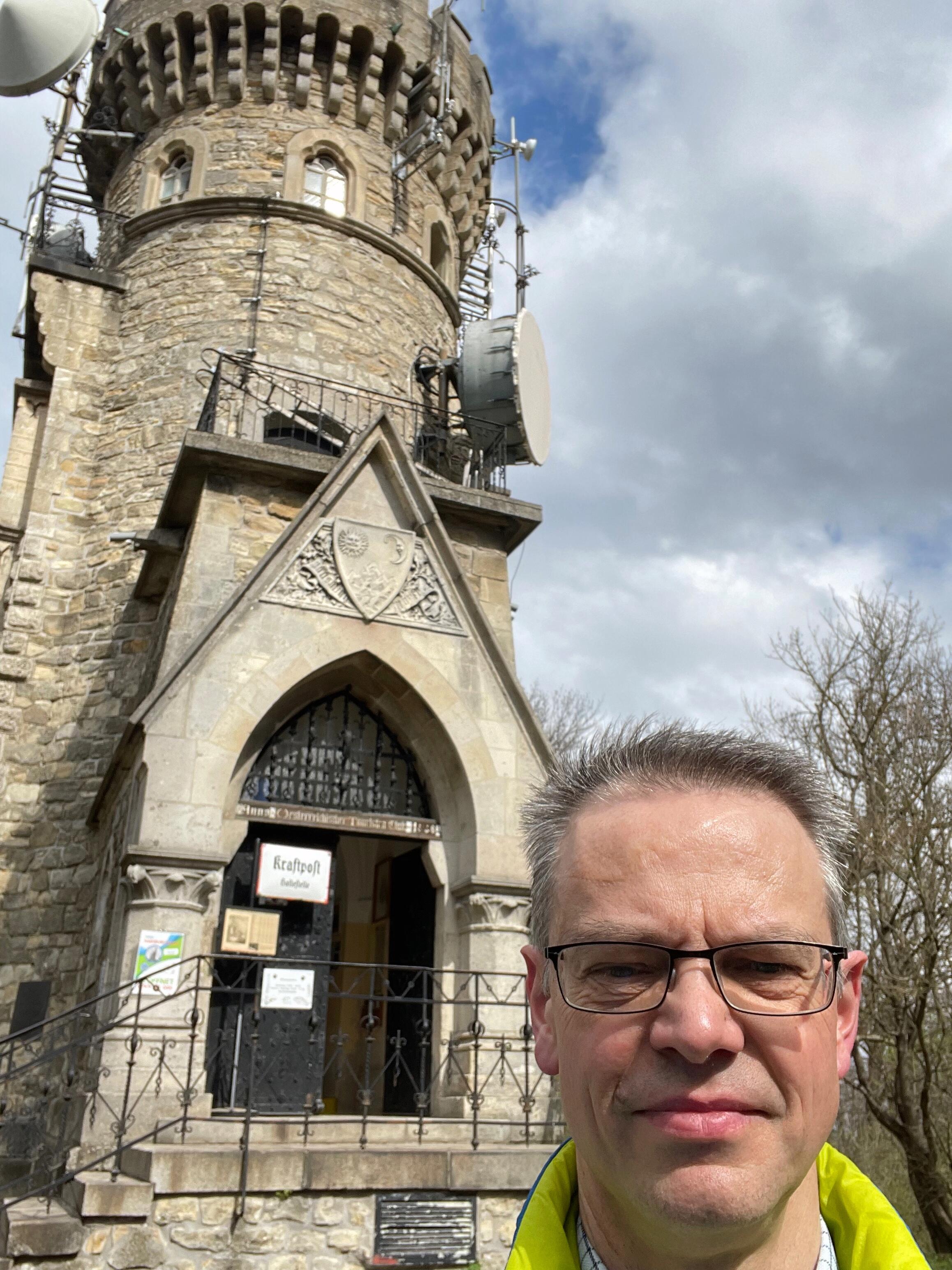 Robert Lang vor der Habsburgerwarte